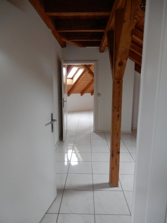 Neu renoviert mit grosser Zinnenterrasse und herrlicher Aussicht 10