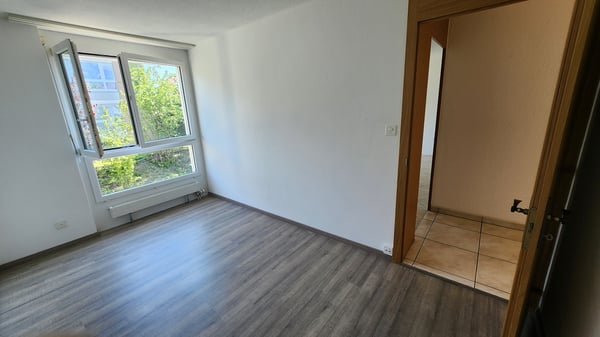 Helle 4,5-Zimmerwohnung in ruhigem, familienfreundlichen Quartier 13