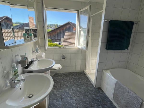 Helle 3-Zimmer Wohnung im Grünen 2