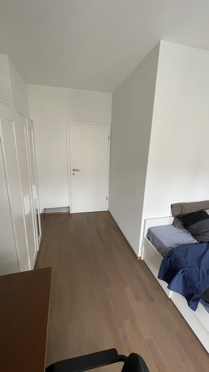 WG Zimmer in grosser schöner Wohnung an bester Lage 4