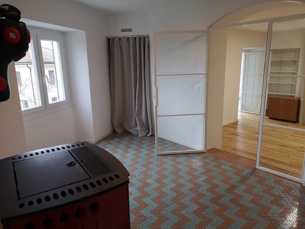 Helle, ruhige Wohnung mit Aussichtslage 1
