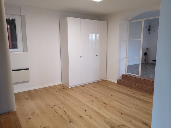 Helle, ruhige Wohnung mit Aussichtslage 4