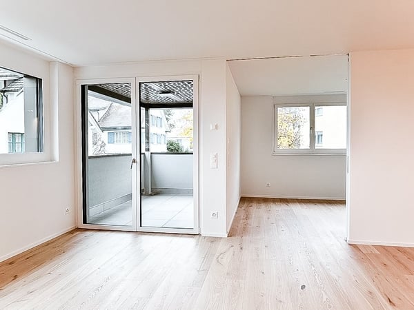 Attraktive 3½ Zimmerwohnung im steuergünstigen Bäch SZ 8