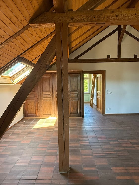 Sehr grosse Familienwohnung mit viel Platz, auf zwei Etagen (Duplex) 7