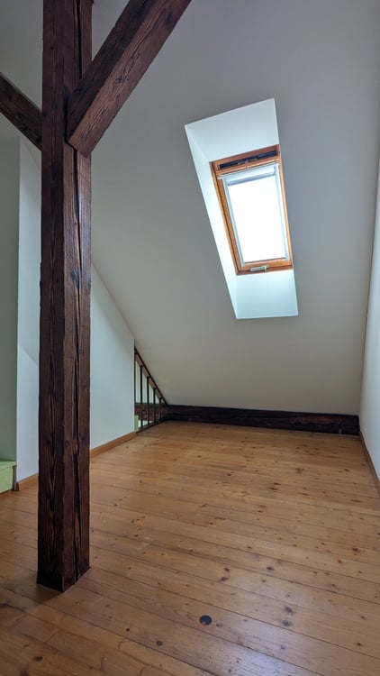 Charmante Loftwohnung mit Le-Corbusier-Farbakzent ideal für Singles oder Paare 7