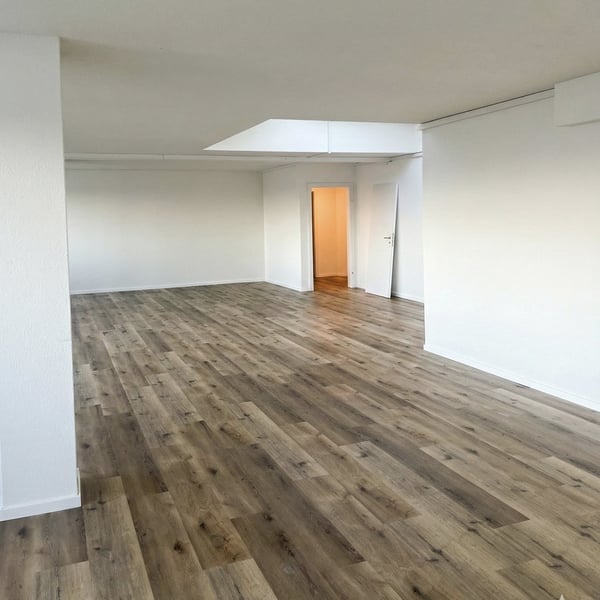 90 m² Attika-Büro mit privater Dachterrasse in Fällanden 6