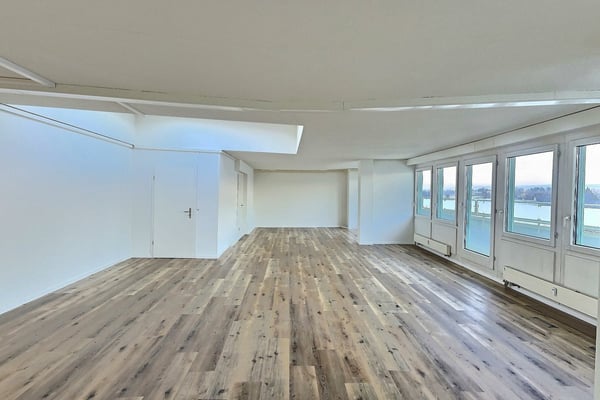 90 m² Attika-Büro mit privater Dachterrasse in Fällanden 8