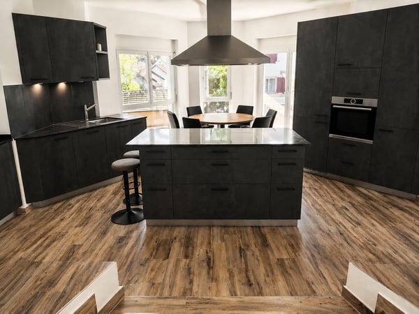 2 in 1 - Grosszügiges 6.5 Zimmer Einfamilienhaus mit Einliegerwohnung und Garten 3