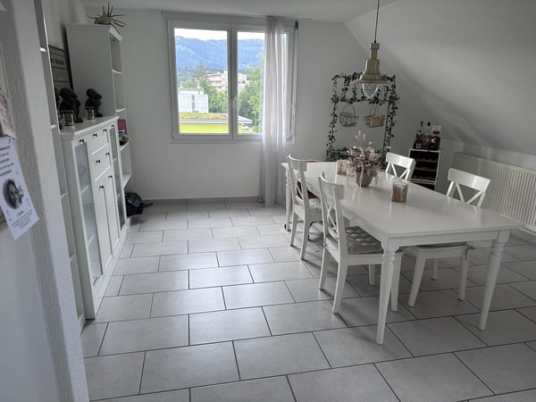 Wunderschöne 2.5 Zimmer-Dachwohnung zu vermieten 9