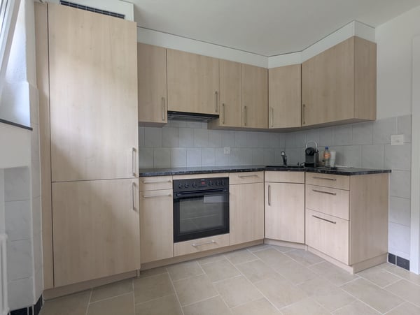 Helle, grosszügige 4-Zimmerwohnung mit wunderbarer Aussicht 5