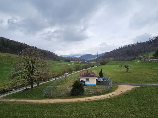Helle 4.5-Zimmerwohnung mit grossem Balkon und Lift in Hölstein BL 11