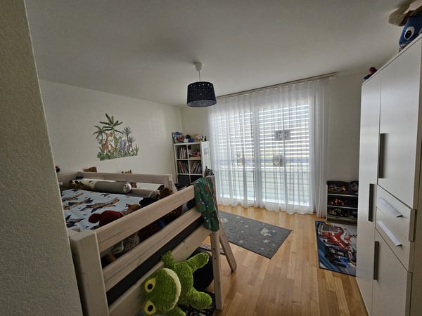 Helle 4.5-Zimmerwohnung mit grossem Balkon und Lift in Hölstein BL 5