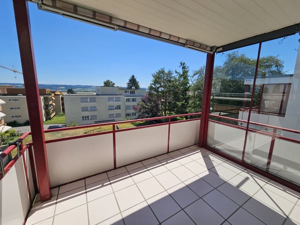 moderne 3.5-Zimmerwohnung mit Balkon 7