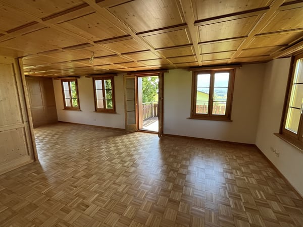 Charmante 4.5ZimmerWohnung mit traumhafter Aussicht im Grünen 2