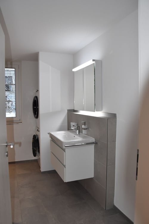 Moderne 3.5-Zimmer-Gartenwohnung an naturnaher Lage 7