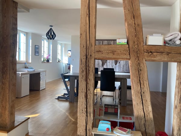 Sehr schöne 5 1/2 Zimmer Wohnung in idyllischem ehemaligen Bauernhaus 6