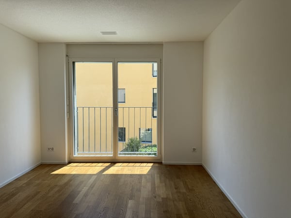 Moderne, Helle, Ruhige und Grosszügige 4.5-Zimmer-Wohnung in Brüttisellen 7