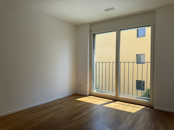 Moderne, Helle, Ruhige und Grosszügige 4.5-Zimmer-Wohnung in Brüttisellen 6