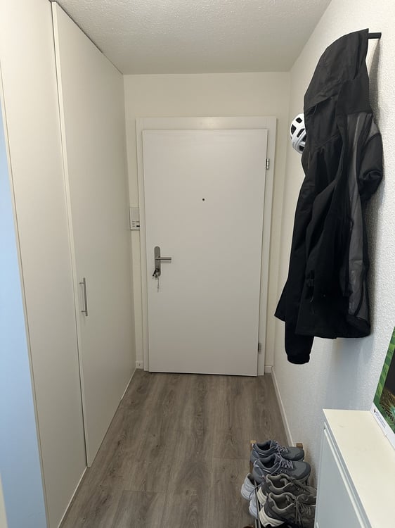1,5-Zimmer-Wohnung gegenüber dem Bahnhof Oerlikon, 3. Stock 4