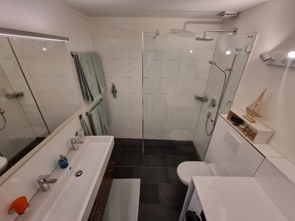 Helle 4.5-Zimmer-Wohnung inkl. 2 Garagenplätzen, Hobbyraum und Garten in Thalwil 11