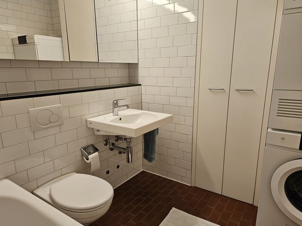 Helle 5.5-Zimmer-Maisonette mit Seesicht 11