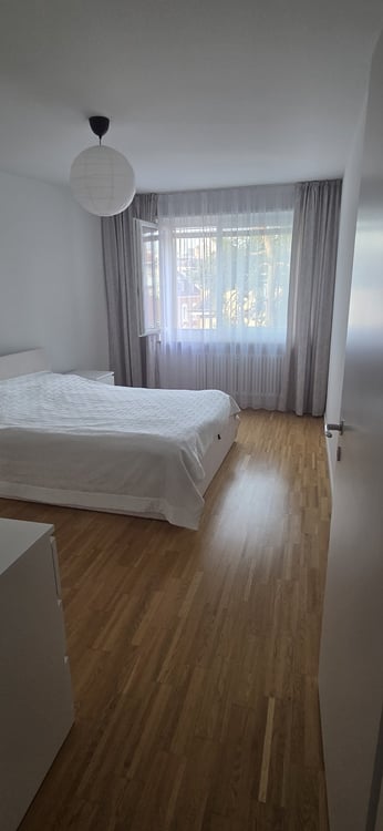 Helle und gemütliche 2-Zimmer-Wohnung mit zwei Balkonen in Basel 2