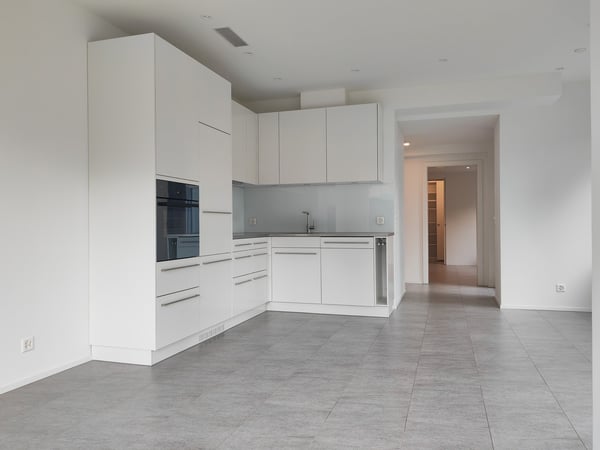 Moderne 2.5-Zimmerwohnung mit privatem Gartensitzplatz 2