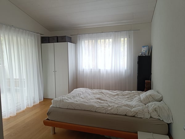 Möblierte Dachwohnung mit grosszügiger Küche, zwei Terrassen und Bergsicht  befristet (Stans) 4