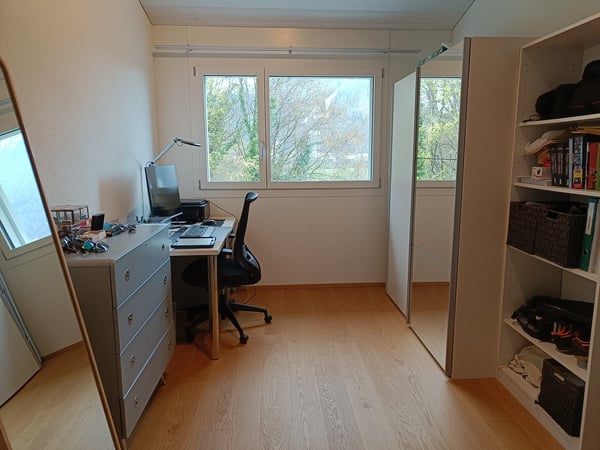 Möblierte Dachwohnung mit grosszügiger Küche, zwei Terrassen und Bergsicht  befristet (Stans) 3