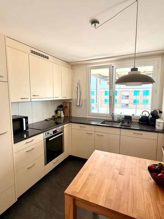 Fully Furnished Apartment with Dedicated Home Office in Thun | September 2026  January 2027 8