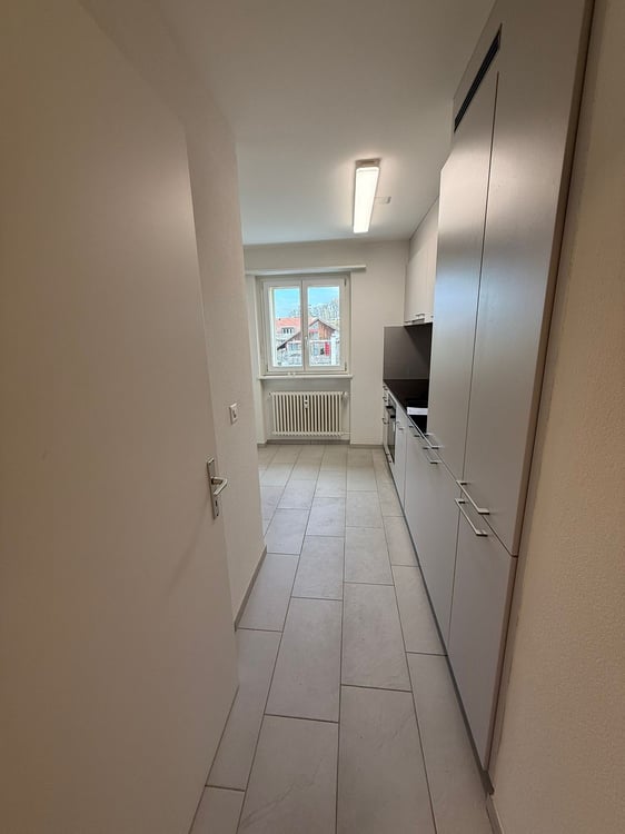 Ruhige, renovierte 3.5ZimmerWohnung mit Balkon im Grünen von Therwil 12