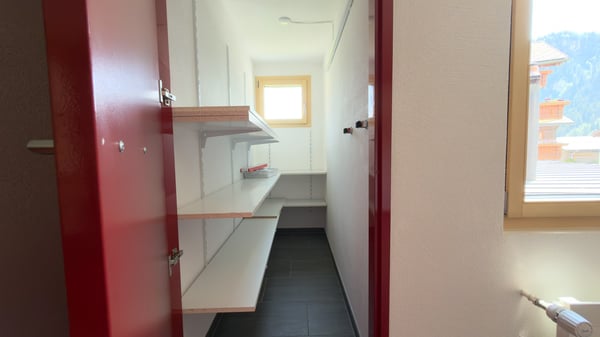 4 Zi Wohnung 7