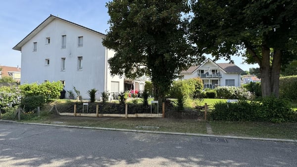 Schöne ruhige 3 1/2 Zimmer-Maisonettewohnung im 1.OG & 2.OG mit 95m2 zu vermieten 2