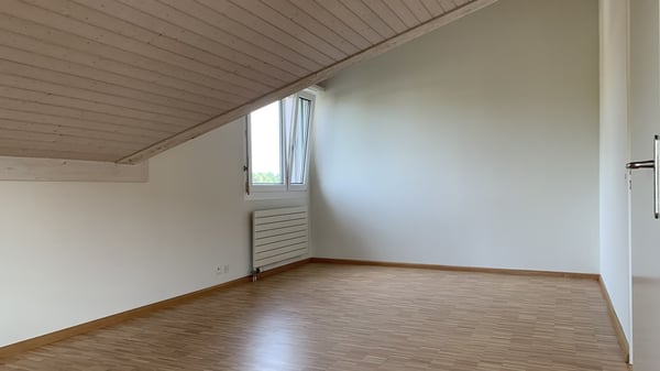 Schöne ruhige 3 1/2 Zimmer-Maisonettewohnung im 1.OG & 2.OG mit 95m2 zu vermieten 6
