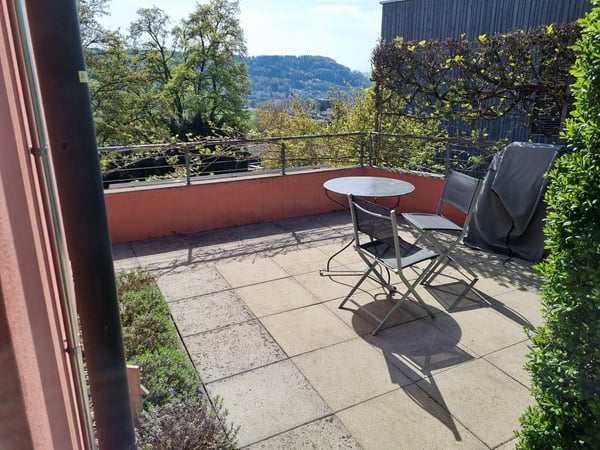 Stilvolle 3-Zimmer Wohnung im Grünen mit zwei Gartensitzplätzen für Singles oder Paare 6