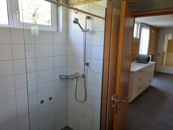 Stilvolle 3-Zimmer Wohnung im Grünen mit zwei Gartensitzplätzen für Singles oder Paare 8