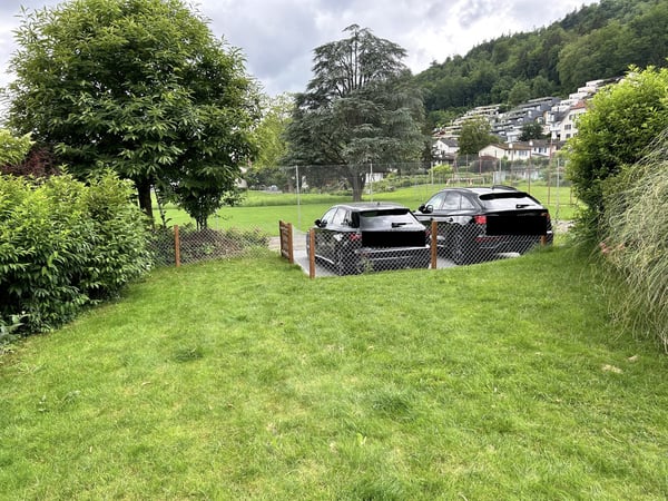 Exklusives, freistehendes Einfamilienhaus im Hochparterre mit grossem Garten in Brugg 7