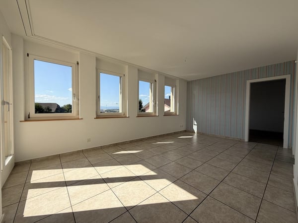 Grosszügige 5-Zimmerwohnung mit Weitsicht im stilvollen Jugendstilhaus 10