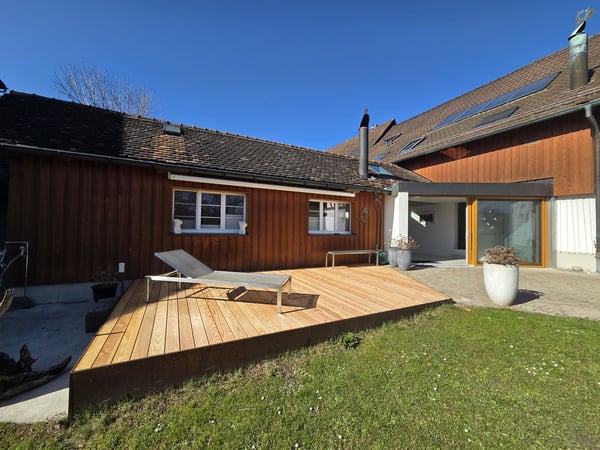 Einzigartige 3 Zimmer Loftwohnung mit Wintergarten & Garten 2