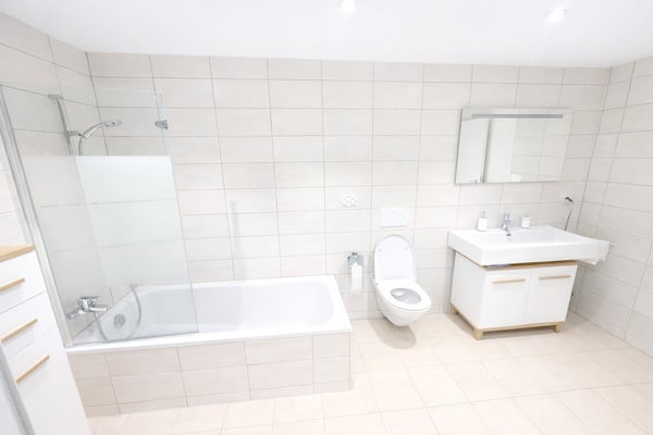 Schönes 5 Zimmer Reihenhaus mit Garten und Innenparkplatz 7