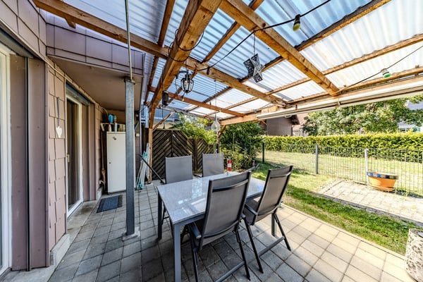 Grosszügige 4½-Zimmer-Maisonettewohnung mit Garten in Heimberg 5