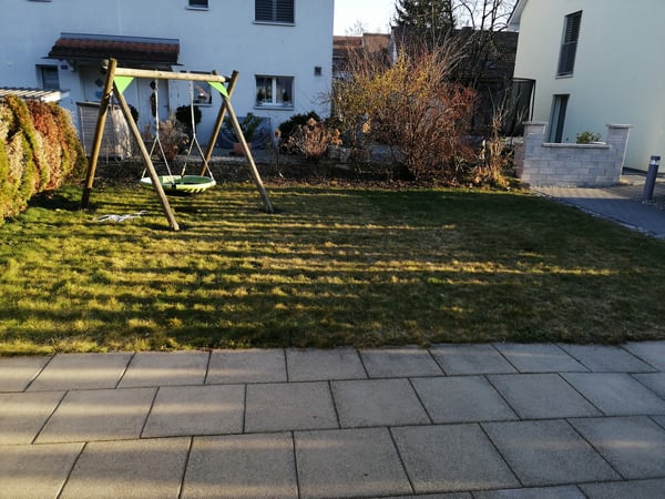 5.5-Zimmer-Einfamilienhaus mit Garten und Doppelgarage zu vermieten 3