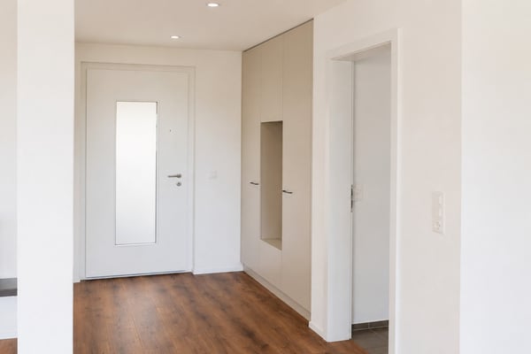 Seltene Mietgelegenheit: modernes 5.5-Zimmer-Einfamilienhaus mit Garten und Weitsicht in St. Erhard 5