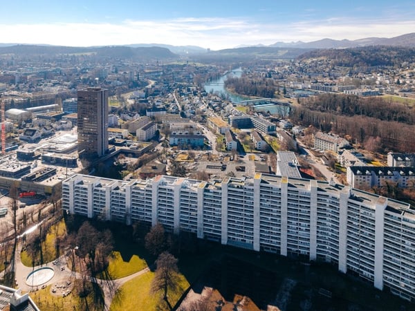 MIETEN OHNE KAUTION - Neu sanierte und zentral gelegene Attika-Wohnung 1