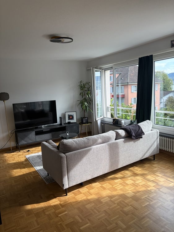 Möblierte Wohnung mit Seesicht zur Untermiete unbefristet 1