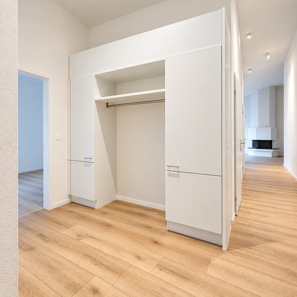 Helle 4.5-Zimmer-Wohnung mit Cheminée & bis zu 4 m hohen Decken 2