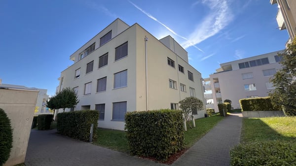 Moderne 4.5-Zimmer-Wohnung in Tann zu vermieten 1