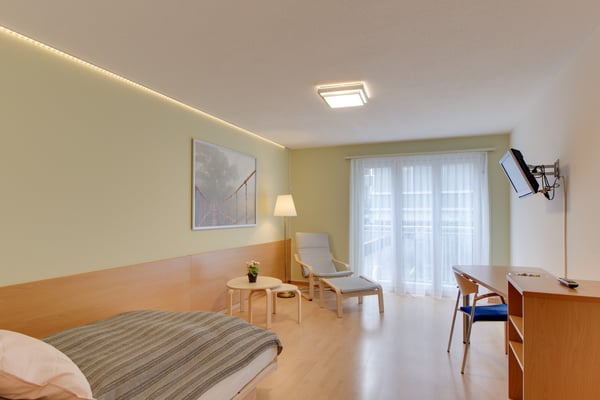 Charmante möblierte Wohnung im Seefeld  ruhige Lage und separate Küche 1