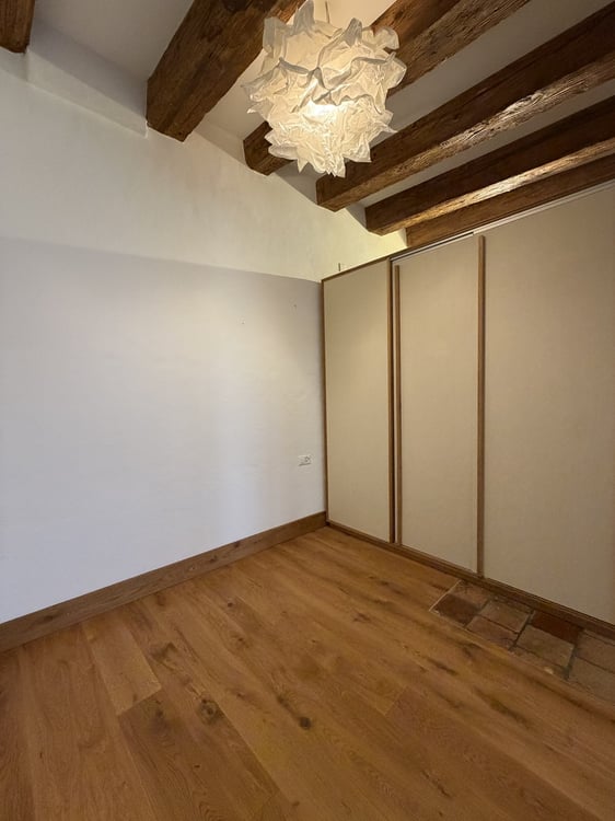 60 m² Neubau-Studio mit 4 m hohen Decken im Zürcher Niederdorf 6