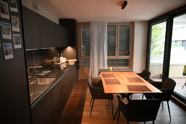 Urbaner Komfort mit Loggia - im Wohnprojekt Edensieben bei Sihlcity 3